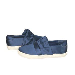 LOUISE ET CIE Buca Ruffle Slip-on Sneaker